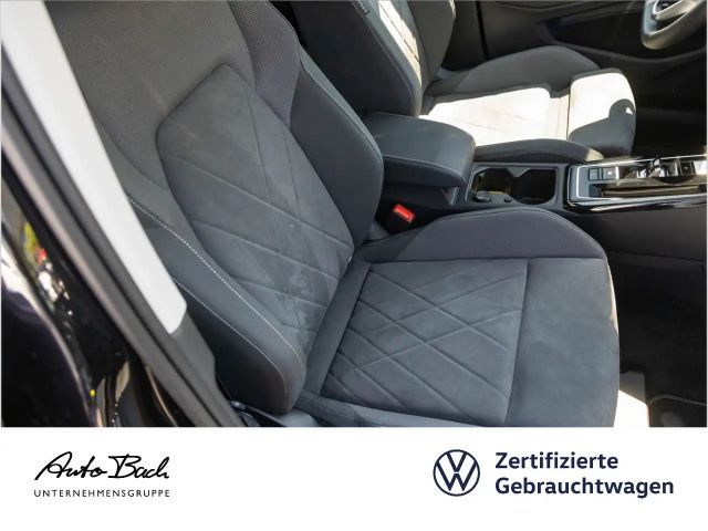 Volkswagen Golf 1.5 TSI DSG Golf VIII