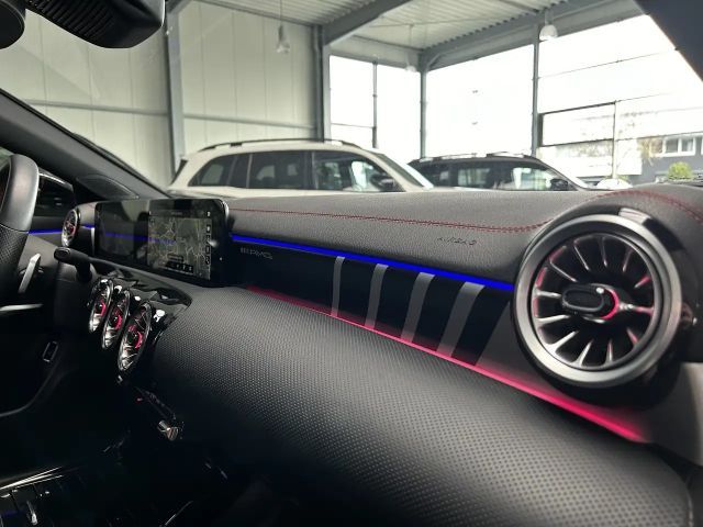 Mercedes-Benz CLA 35 AMG 4MATIC AMG Line