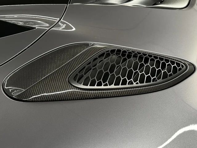 McLaren Artura Spider