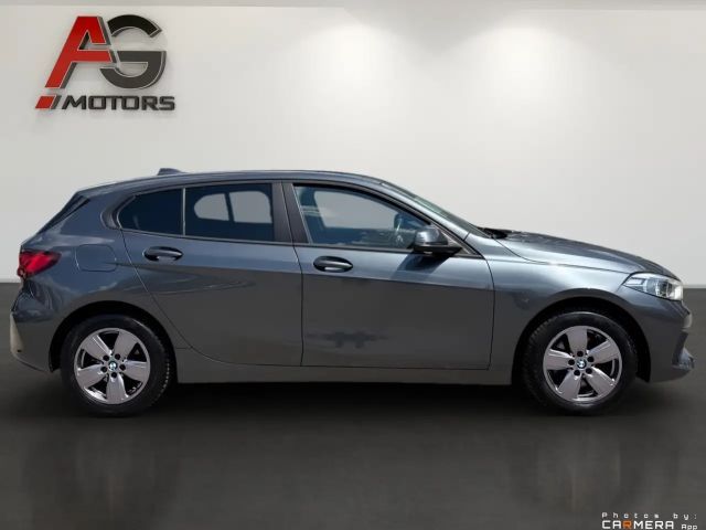 BMW 118 118d Sedan