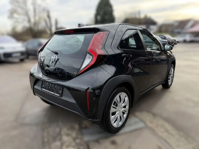 Toyota Aygo X Business Hatchback S-CVT