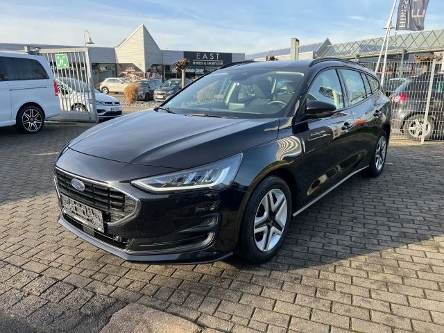 Ford Focus Cool & Connect EcoBoost Wagon