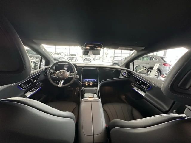 Mercedes-Benz EQE 300 Electric Art Sedan