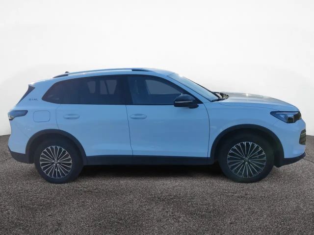 Volkswagen Tiguan 1.5 eTSI DSG IQ.Drive