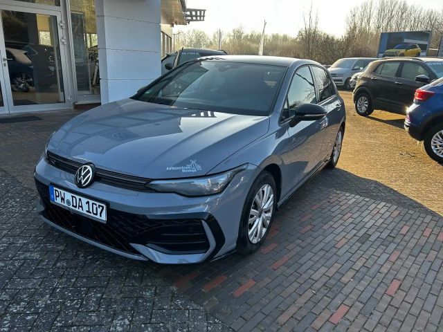 Volkswagen Golf 1.5 TSI DSG R-Line