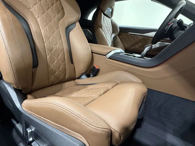 BMW M8 Cabrio Competition xDrive