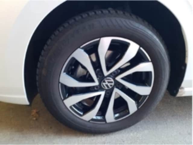 Volkswagen Golf 1.0 TSI IQ.Drive