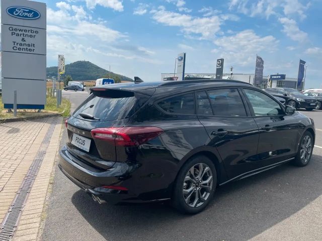 Ford Focus ST Line Wagon