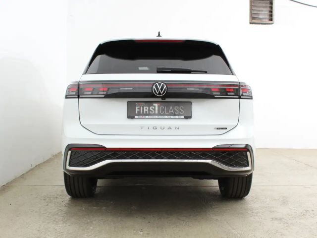 Volkswagen Tiguan 4Motion DSG R-Line