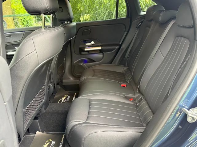 Mercedes-Benz GLA 220 GLA 220 d