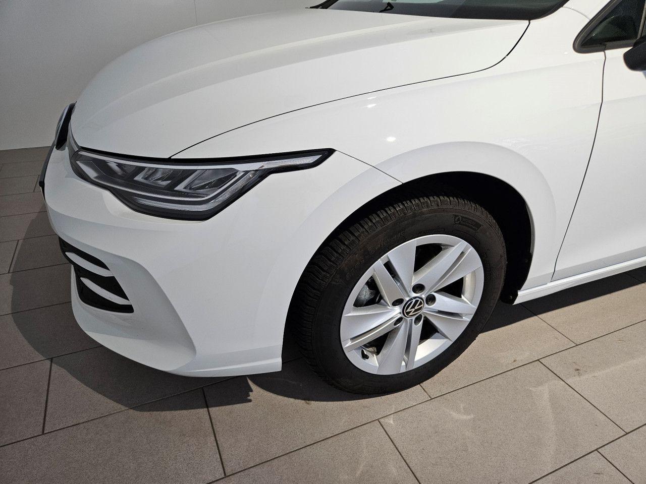 Volkswagen Golf 1.5 eTSI DSG Life