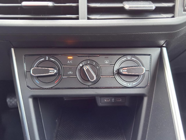 Volkswagen Polo 1,0 l 59 kW (80 PS) 5-Gang