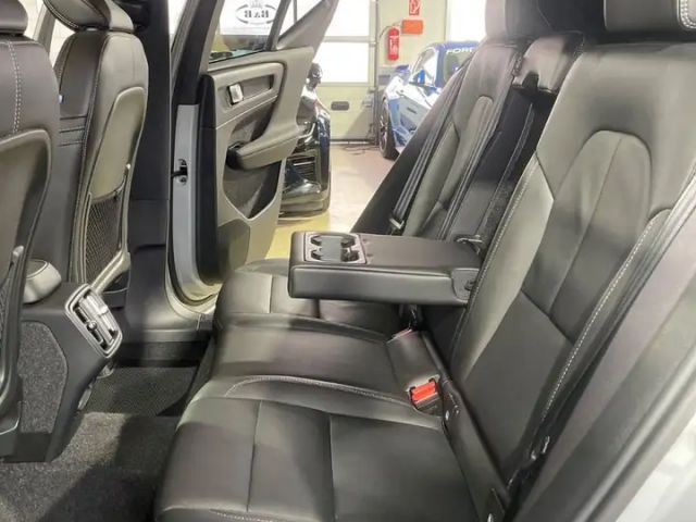 Volvo XC40 Dark Ultra