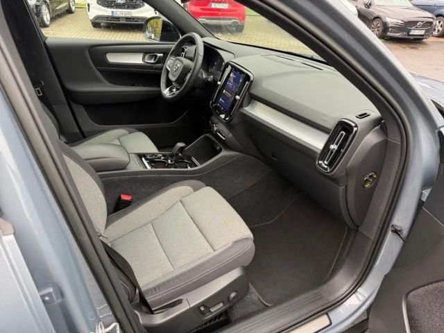 Volvo XC40 AWD Dark Plus