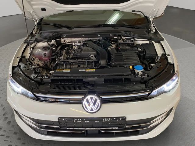 Volkswagen Golf 1.5 eTSI BMT DSG Golf VIII