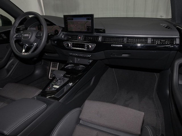 Audi A4 40 TFSI Avant Quattro S-Line S-Tronic
