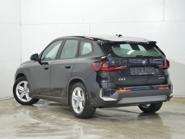 BMW iX1 xDrive30