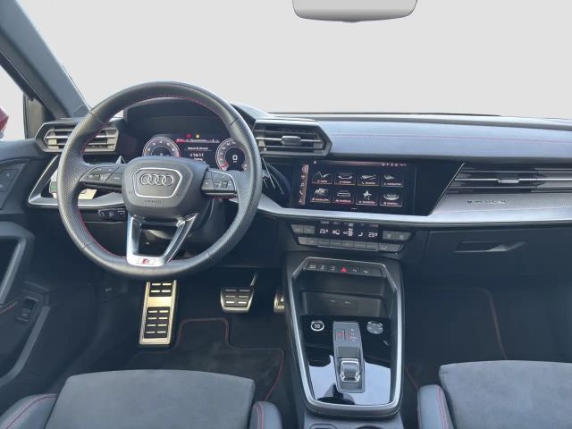 Audi A3 40 TFSI Quattro S-Tronic Sedan