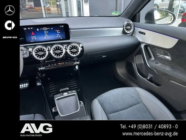 Mercedes-Benz A 200 AMG Line