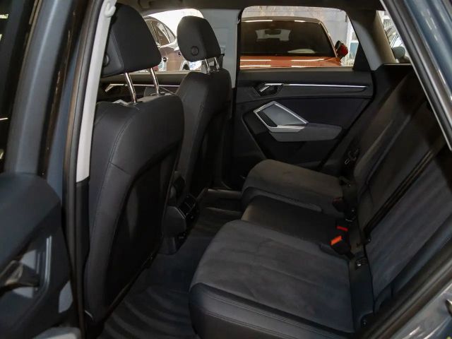 Audi Q3 35 TFSI S-Tronic