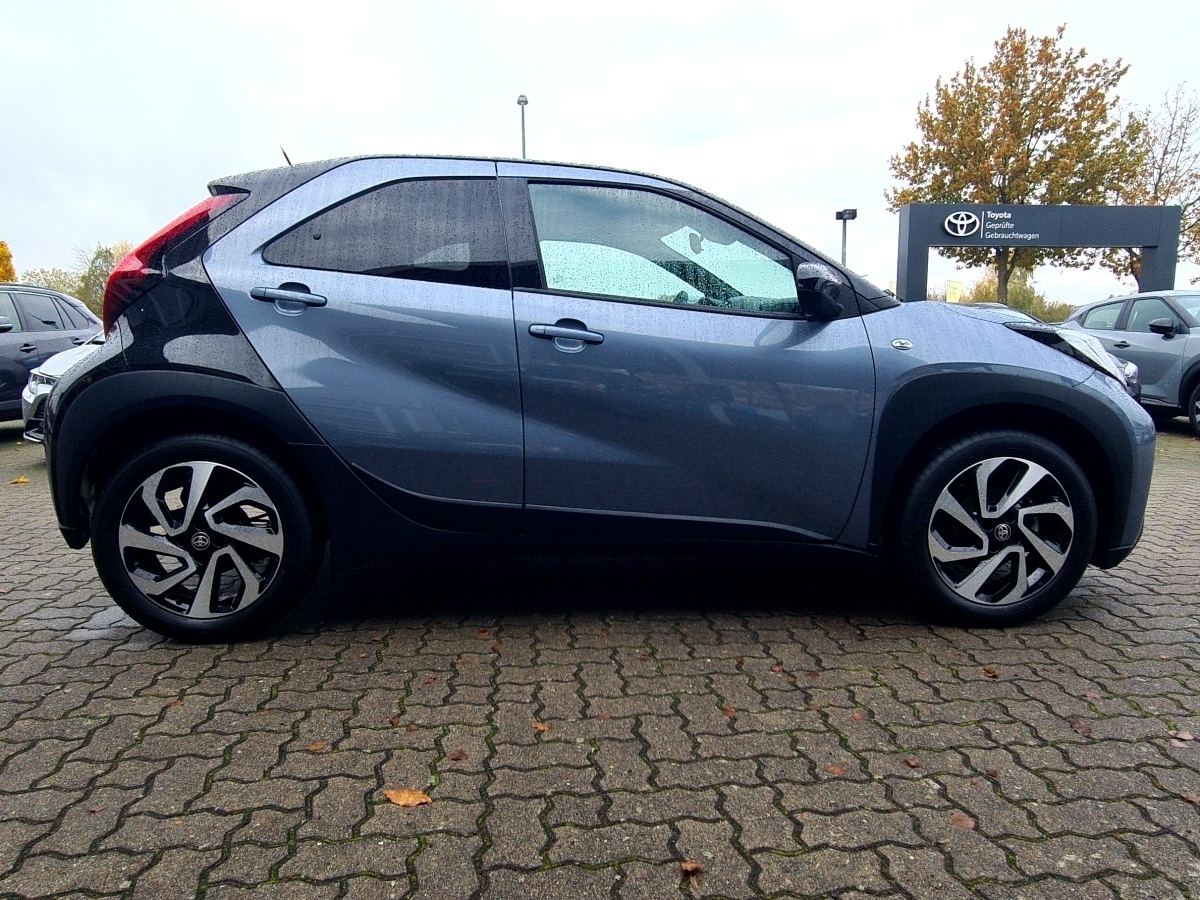 Toyota Aygo X 5-deurs Basis Team D