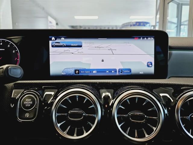 Mercedes-Benz A 180 AMG Line