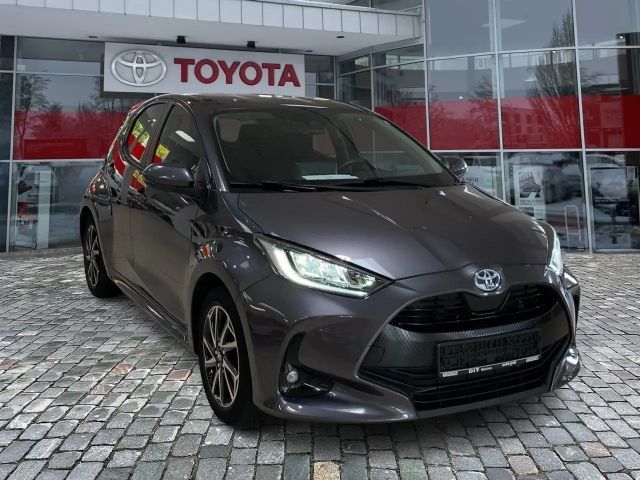 Toyota Yaris Style