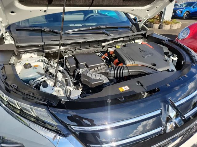 Mitsubishi Outlander 4WD