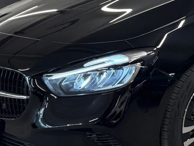 Mercedes-Benz B 200 Progressive Sedan