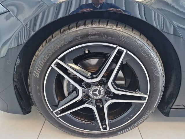 Mercedes-Benz A 180 AMG Line