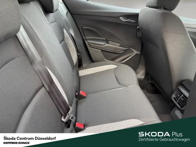 Skoda Fabia ESSENCE 1 0 MPI 59 KW 5-GANG-SCHALTGETRIEBE Sitzhe