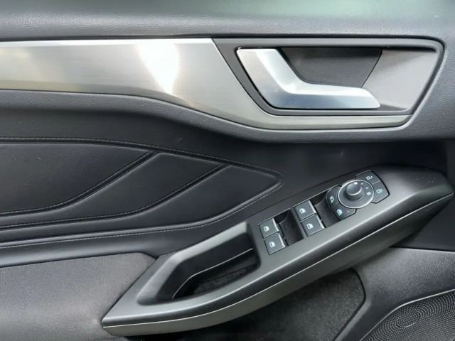 Ford Focus Titanium Wagon