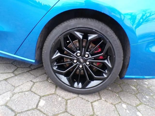 Ford Focus ST Line Wagon