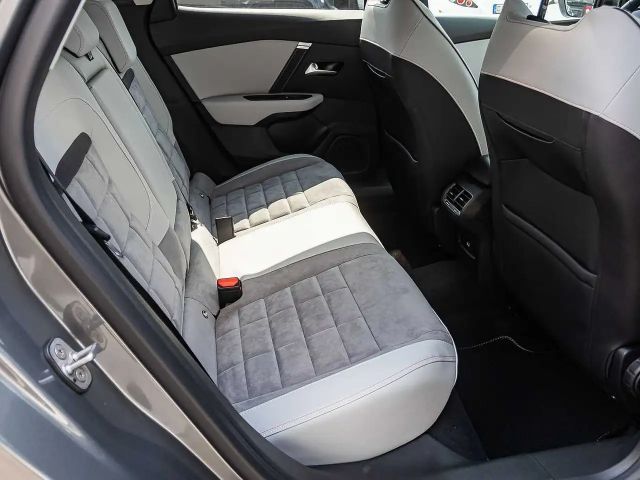 Citroën C4 Hybrid Max