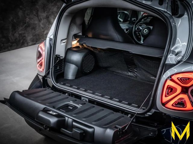 Smart EQ fortwo Coupe JBL Prime