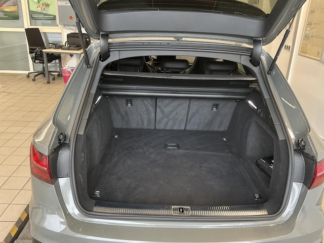 Audi S4 Avant Quattro