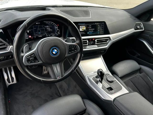 BMW 330 330e M-Sport Touring