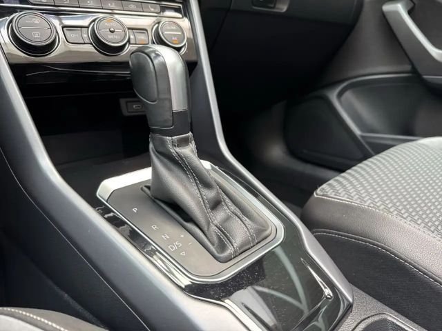 Volkswagen T-Roc 1.5 TSI Cabriolet DSG R-Line