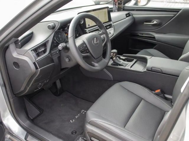 Lexus ES Business Line