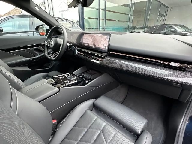 BMW 520 520d M-Sport Touring xDrive