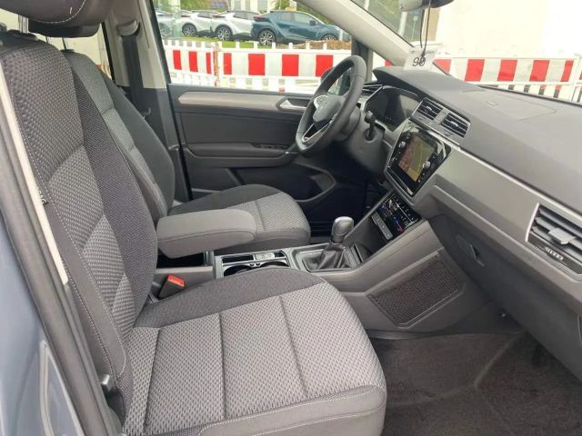 Volkswagen Touran 1.5 TSI DSG Plus