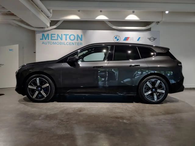 BMW iX xDrive50