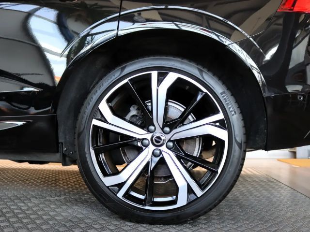 Volvo XC60 AWD Dark Plus Recharge