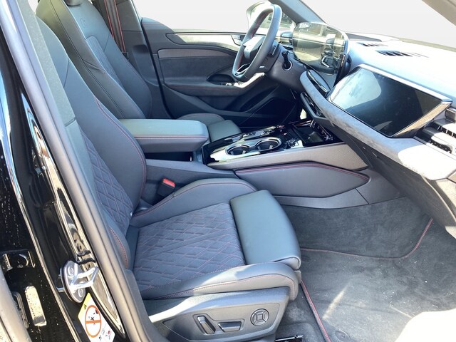 Audi A6 Avant Quattro S-Tronic