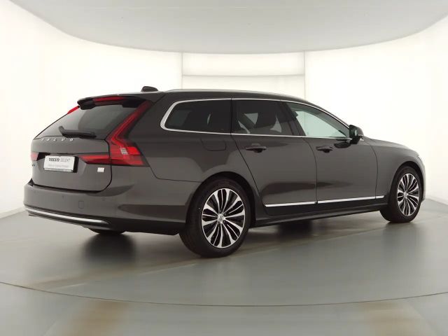 Volvo V90 AWD Core T6