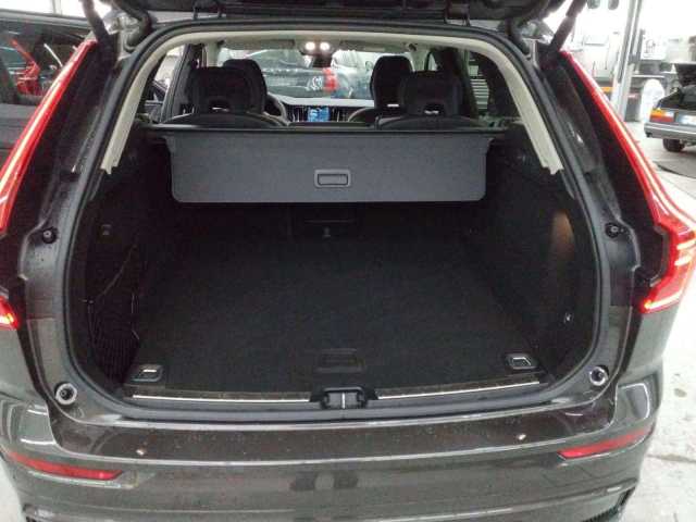Volvo XC60 AWD Dark Plus