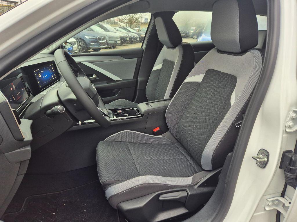 Opel Astra 1.2 Turbo Edition Sports Tourer Turbo