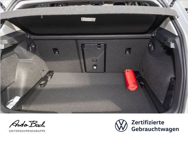Volkswagen Golf 1.5 TSI Golf VIII