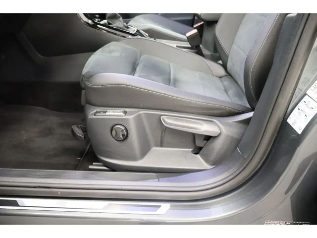 Volkswagen T-Roc 1.5 TSI DSG R-Line