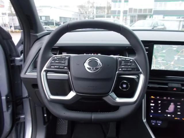 SsangYong Torres Quarz LED Navi Teilleder Alu18" Sitzheiz.